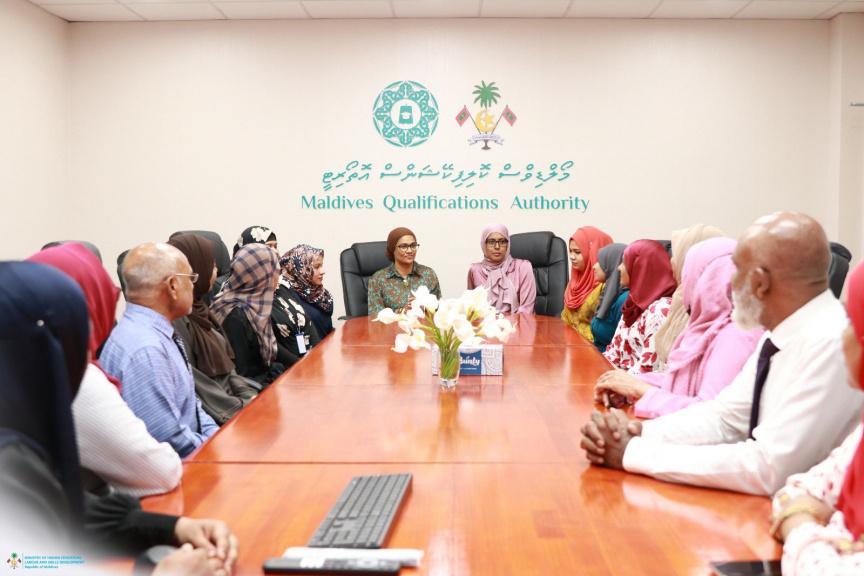 ސެޓްފިކެޓްތަކުގައި މުއައްސަސާތަކުން ތައްގަނޑު ޖެހުން އެމްކިޔުއޭއިން މަނާކޮށްފި