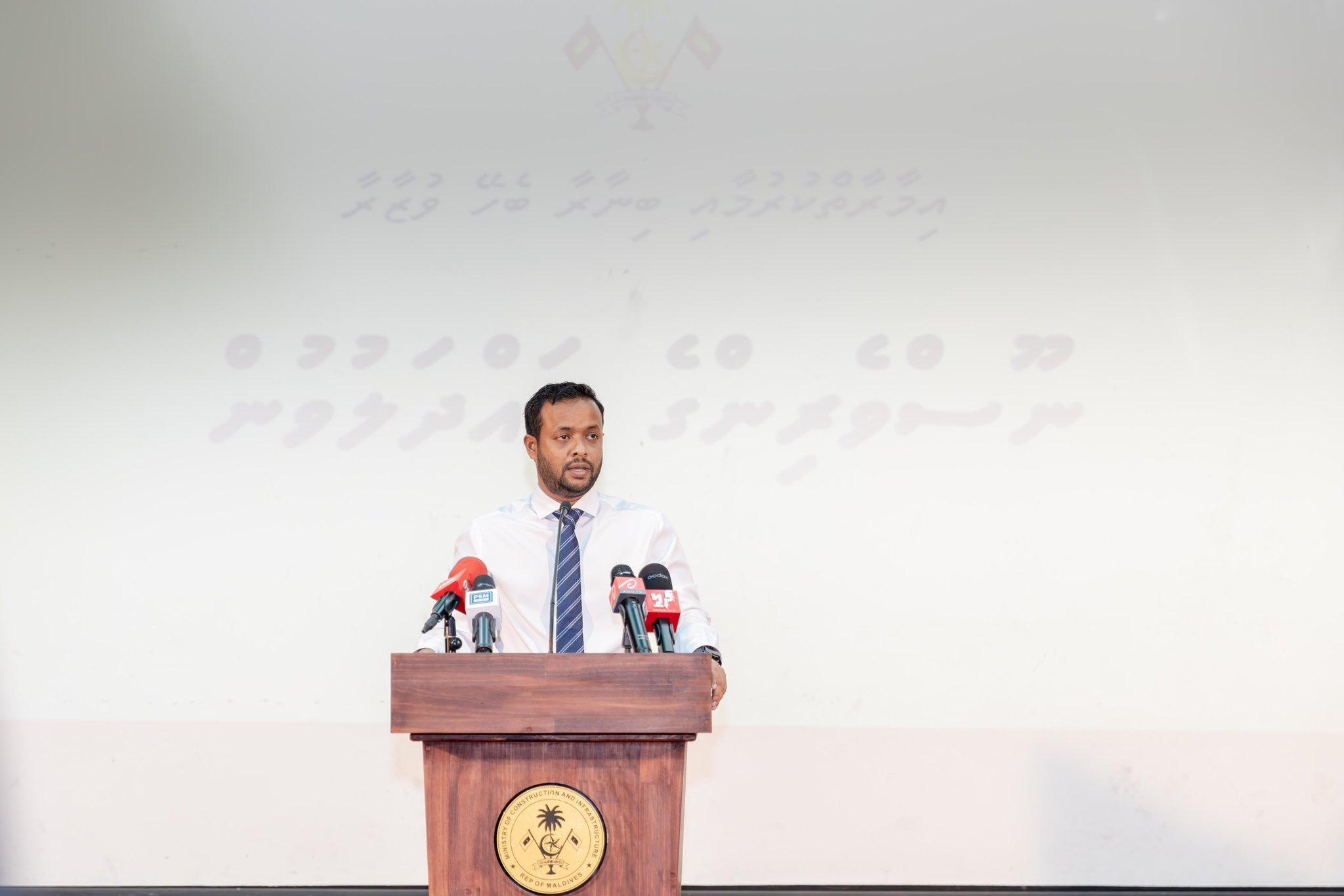 ދަރަވަންދޫއިން ބިން ހިއްކާކަށް ނޫޅޭ - މުއްތަލިބު