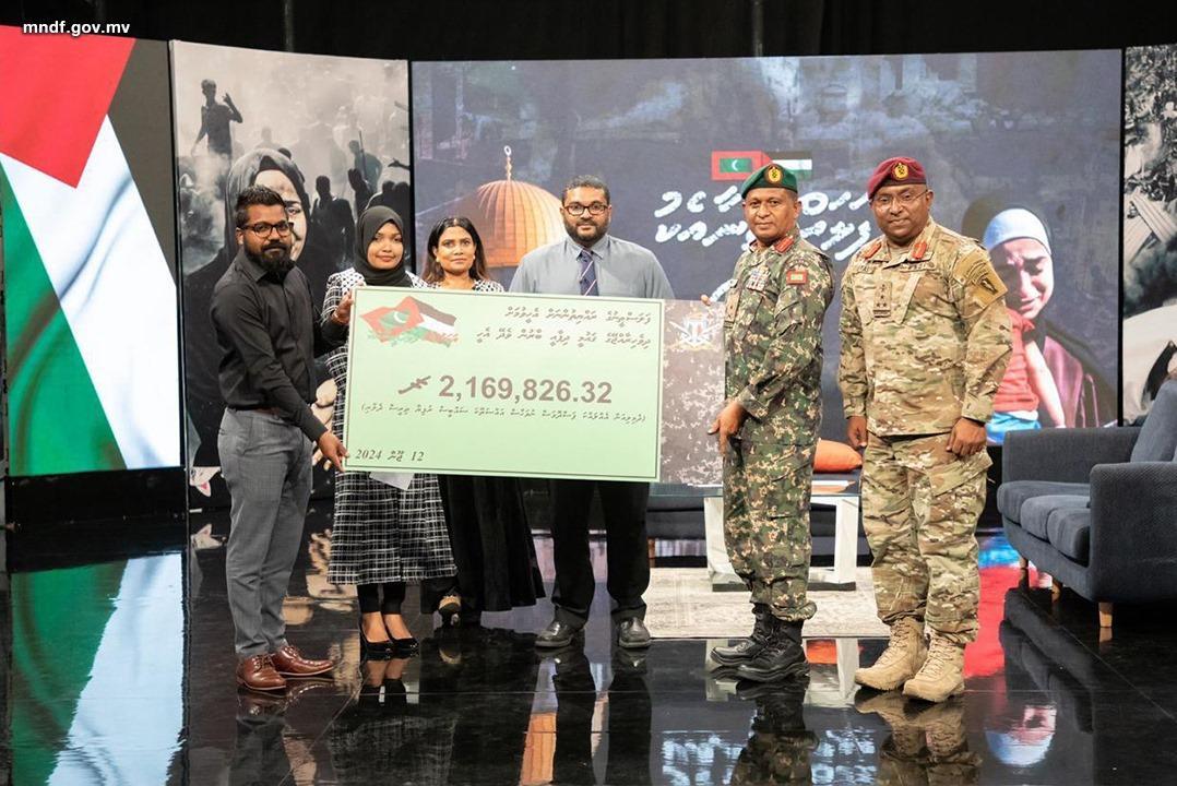 ދިވެހި ސިފައިންގެ ފަރާތުން ފަލަސްތީން ފަންޑަށް 2 މިލިއަން ރުފިޔާ ހަދިޔާކޮށްފި