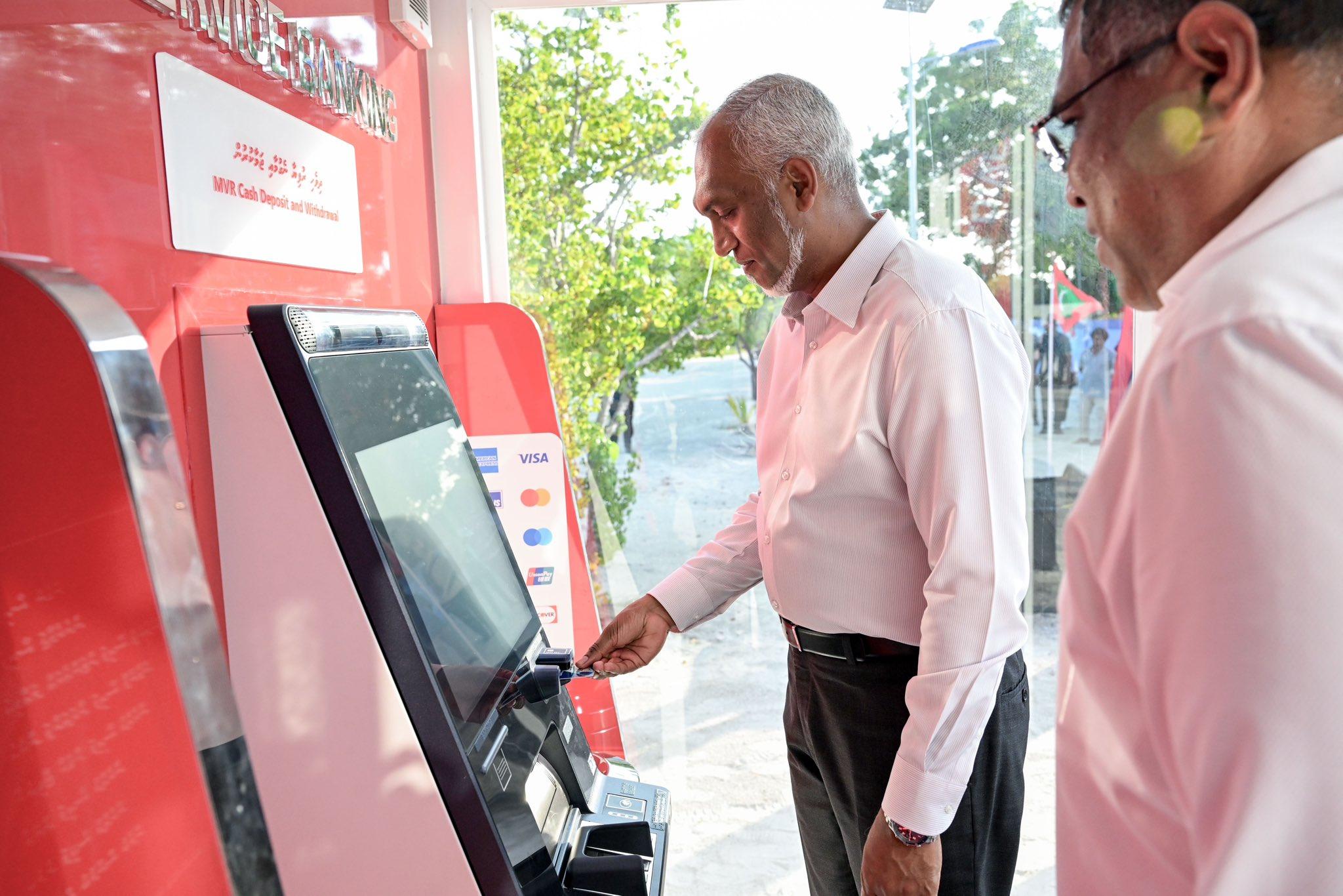 މީދޫގައިވެސް އޭޓީއެމްގެ ހިދުމަތް ފަށައިފި