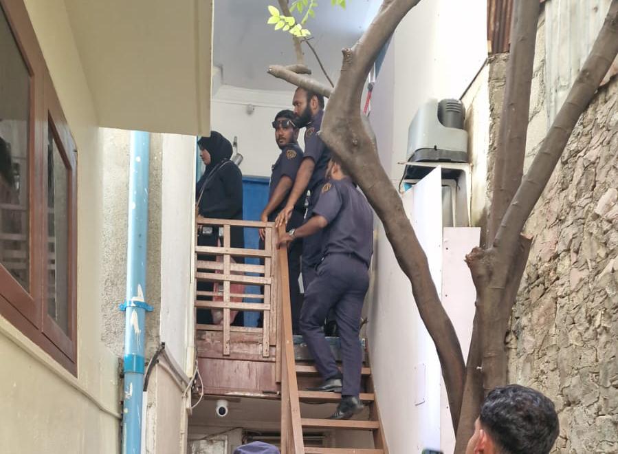 10 ތަނެއް ބަލާ ފާސްކޮށް، 5 ތަނަކަށް ނޯޓިސްދީފި