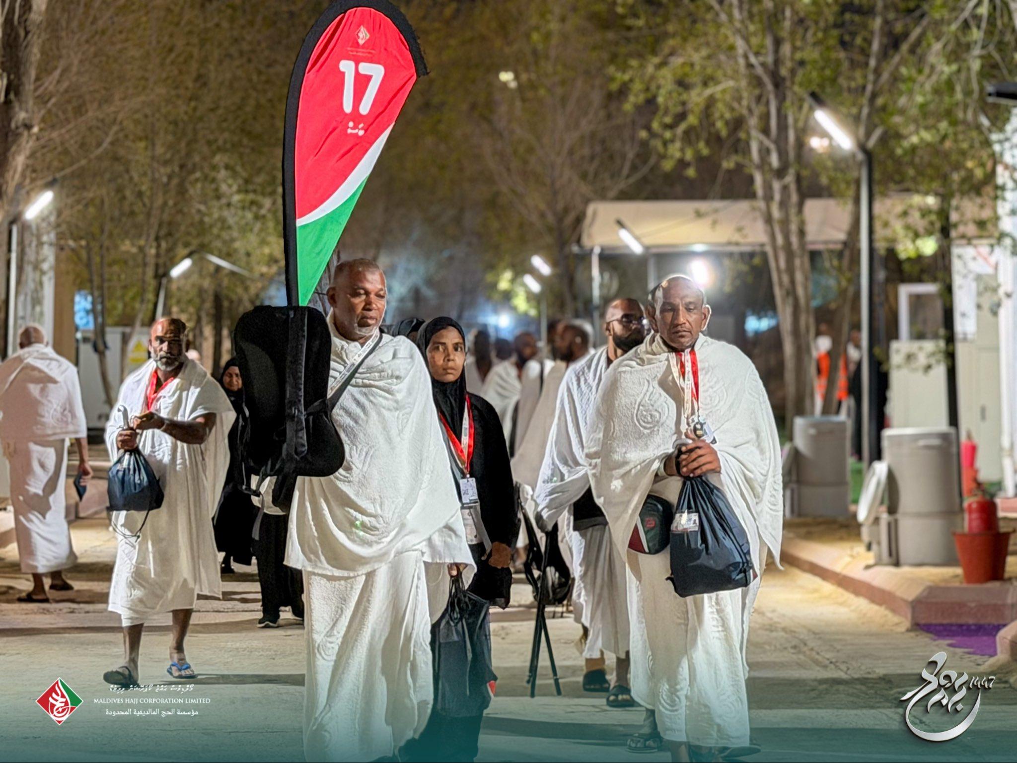 ހުރިހާ ދިވެހި ޙާޖީން ޢަރަފާތު ބިމުގައި: އެޑްމިޓްކުރި ޙާޖީއާއެކު އެންމެންގެ ހާލުވެސް ރަނގަޅު!