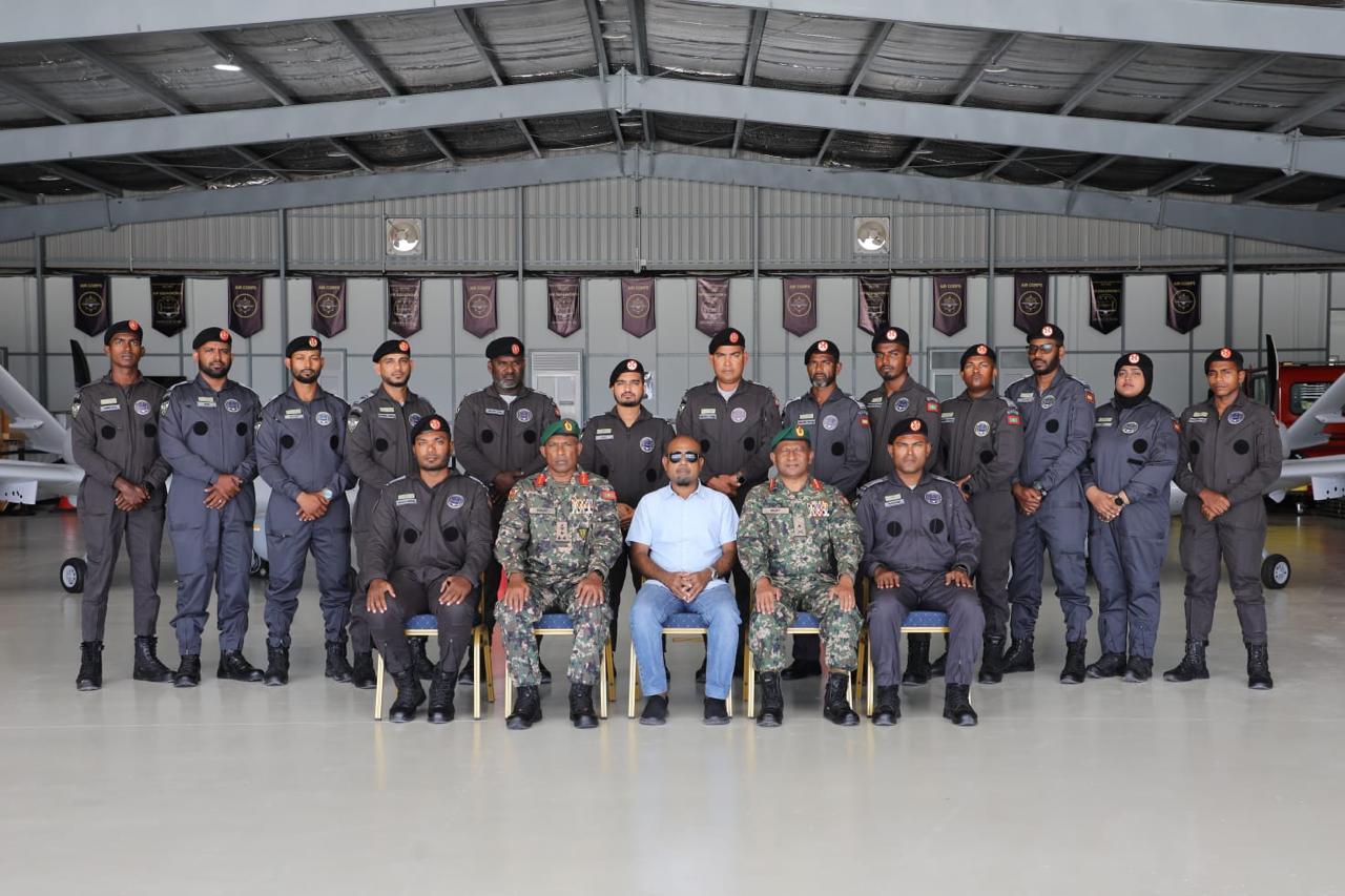 ވަޒީރު ޙަސަން ރަޝީދު ސަދަން އޭރިޔާގެ އެއަރ ސްޓޭޝަނަށް ޒިޔާރަތްކުރައްވައި، އެއަރ ކޯރގެ އޮޕަރޭޝަންތައް ބައްލަވާލައްވައިފި