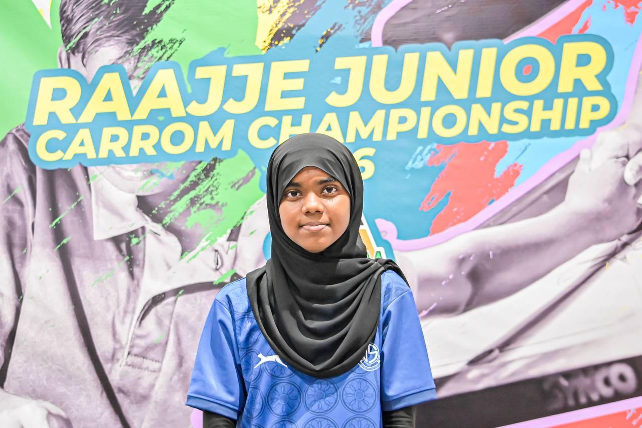ރާއްޖެ ޖޫނިއަރ ކެރަމް ޗެމްޕިއަންޝިޕް: 14 އަހަރުންދަށް އަންހެން ސިންގަލްސް ޗެމްޕިއަންކަން އަނުމް ހޯދައިފި 