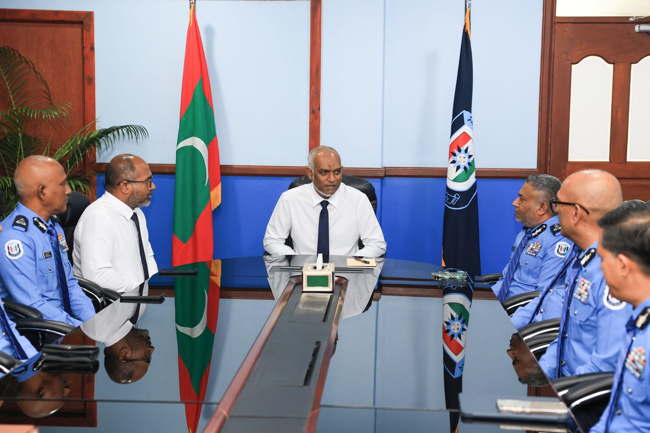 ފުލުހުންގެ އެގްޒެކެޓިވް މެނޭޖްމަންޓް ބޯޑާ ރައީސް ބައްދަލުކުރައްވައިފި 
