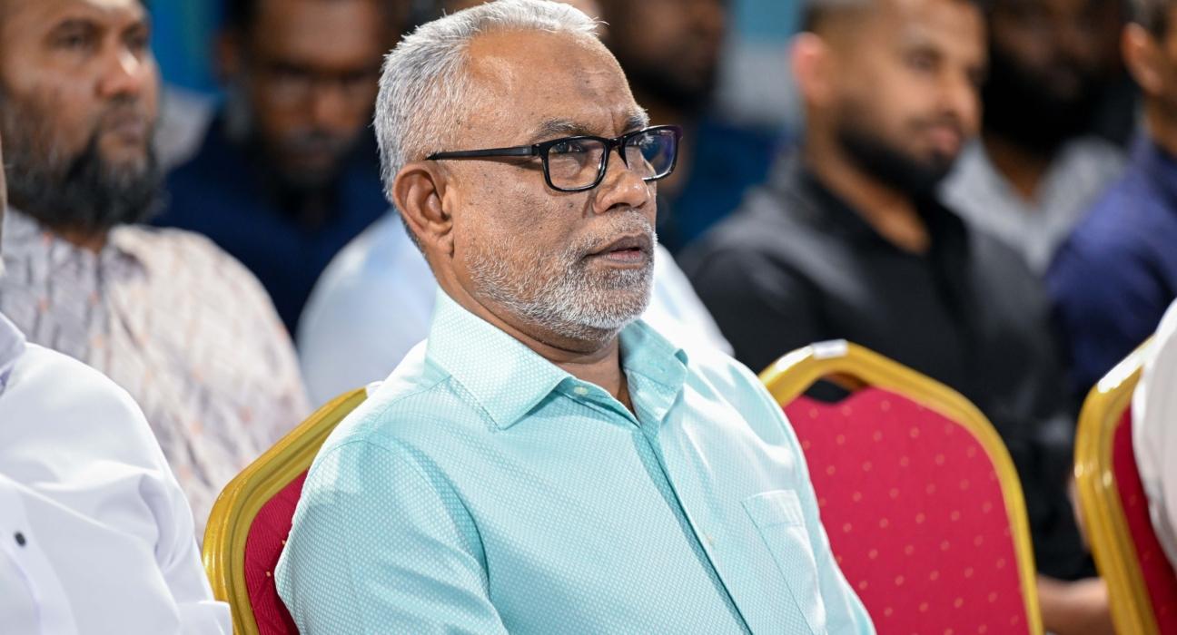 އައްޑޫ ފޮށިތަކުން ޕީއެންސީ ކުރިހޯދުމަކީ ބޮޑު ކާމިޔާބީއެއް، އަމާޒަކީ 2028 – ޢަބްދުއްރަޙީމް