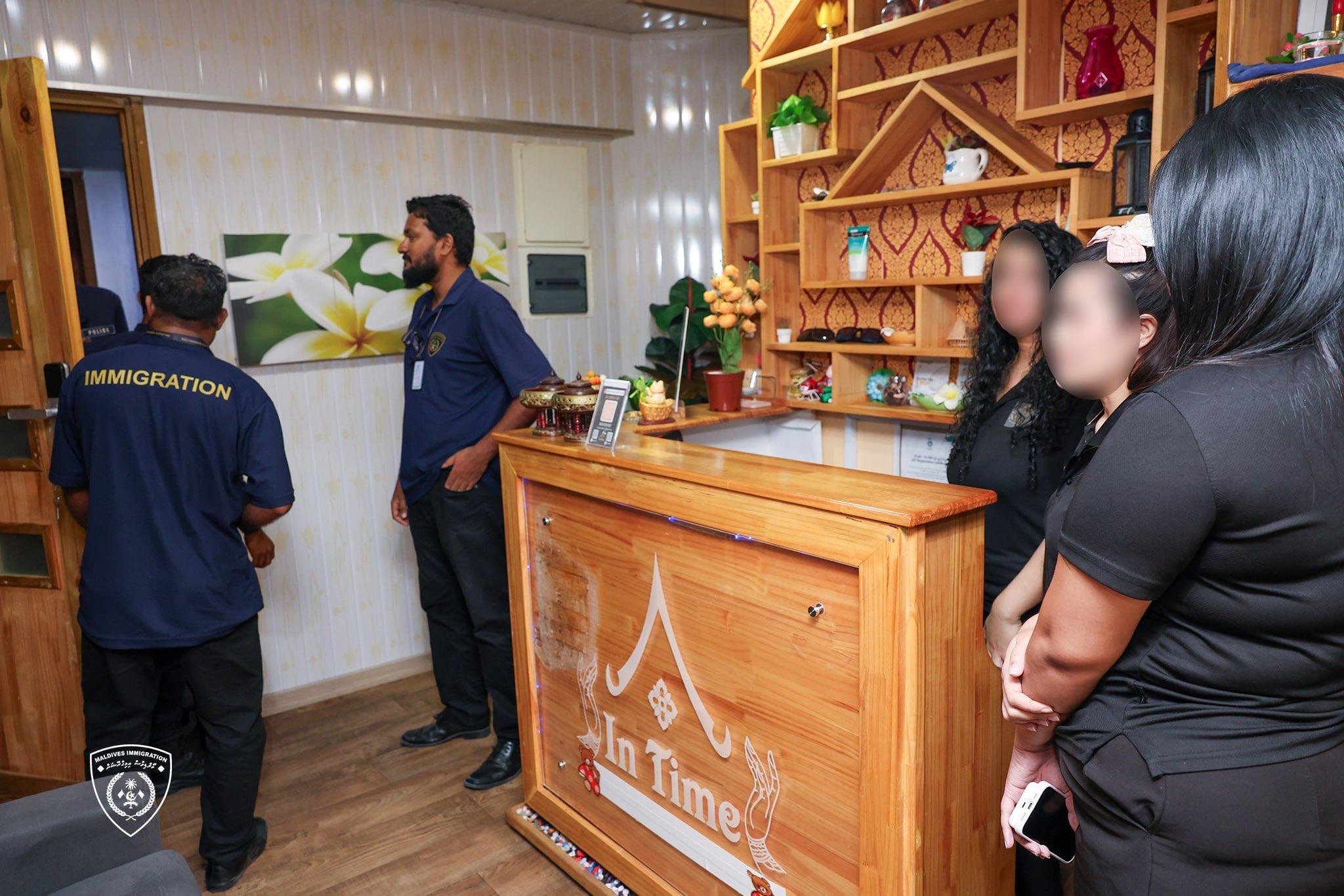 ގަވައިދާ ހިލާފަށް އުޅުނު 3 ބިދޭސީން ހައްޔަރުކޮށްފި 