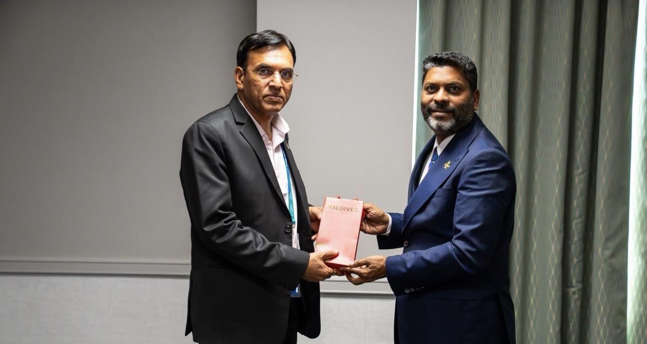 ވަޒީރު ރާފިއު، އިންޑިއާގެ ކުޅިވަރާ ބެހޭ ވަޒީރާ ބައްދަލުކުރައްވައިފި 