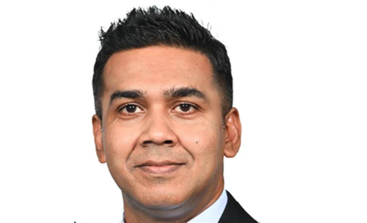 ދައުލަތަށް ހިދުމަތް ކުރުމުގެ ބާބު ނިންމާލަން މިއީ އެންމެ ރަނގަޅު ވަގުތުކަމަށް ވިދާޅުވެ ސްޓޭޓް މިނިސްޓަރކަމުން ފައިރޫޝް އިސްތިއުފާ ދެއްވައިފި