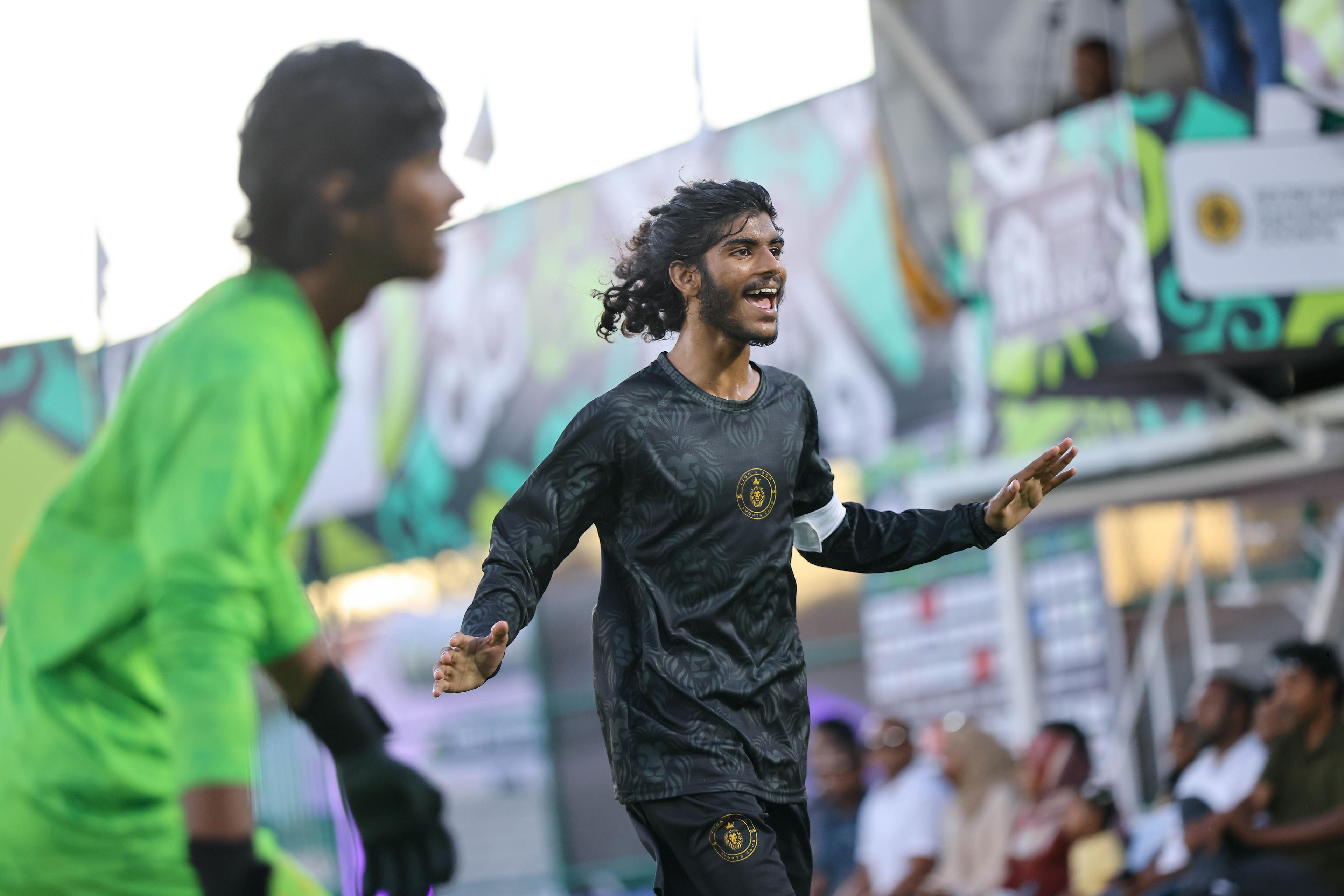 ފަހުވަގުތު ކާމިޔާބުކުރި ލަނޑާއެކު ގަސްދޮށު ބަލިކޮށް ލަޔަންސް ފައިނަލުގެ ޖާގައެއް ކަށަވަރުކޮށްފި