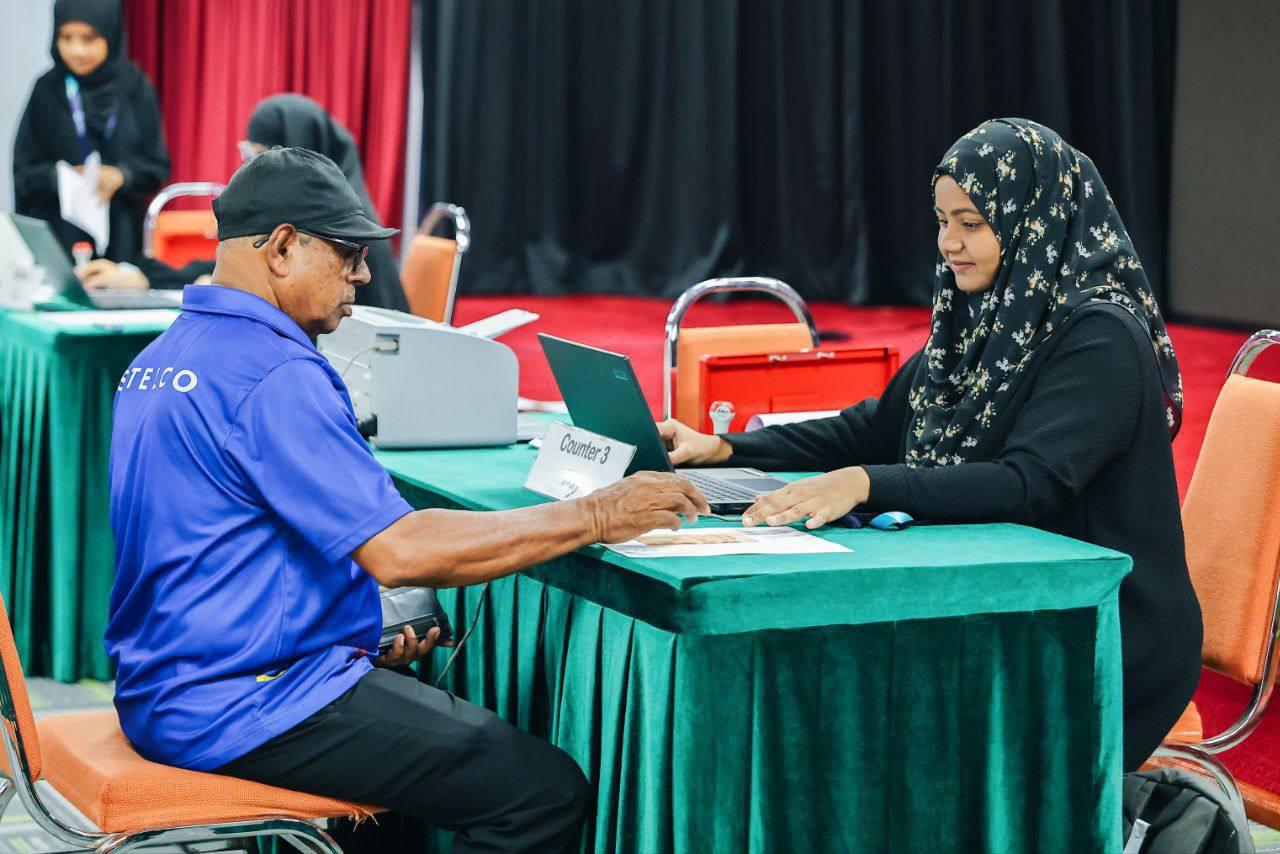 ގޮވާމުން ފިތުރު ޒަކާތް ބަލައިގަންނަން ފަށައިފި