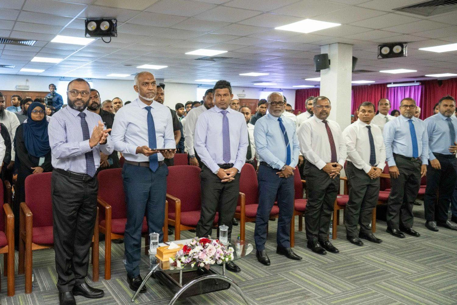 ޒަކާތާއި ގުޅޭ ކަންކަން ތަންފީޒުކޮށް ހަރުދަނާ ކުރުމަށް ޒަކާތުގެ ޤާނޫނެއް ހެދުމަށް މަޖިލީހަށް ބިލެއް!