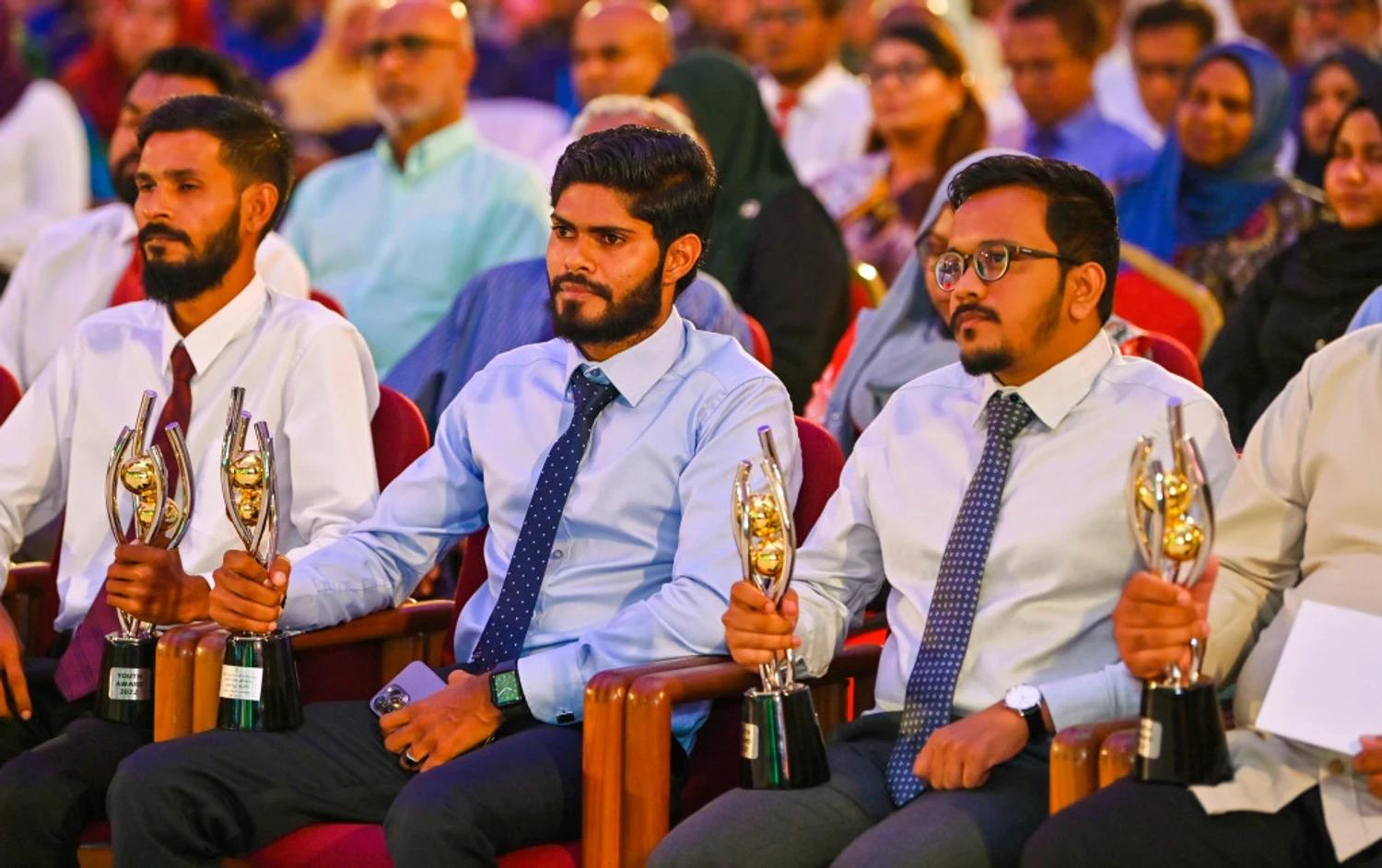 ޒުވާނުންގެ އެވޯަޑަށް ނަން ހުށަހަޅަން ބާކީ 6 ދުވަސް!
