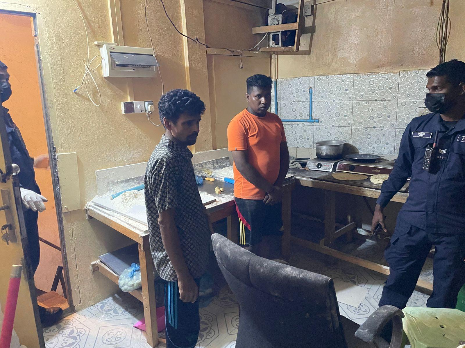 ޤަވާއިދާ ޚިލާފަށް ވިޔަފާރި ކުރަމުންދިޔަ 15 ބިދޭސީން ހައްޔަރުކޮށްފި