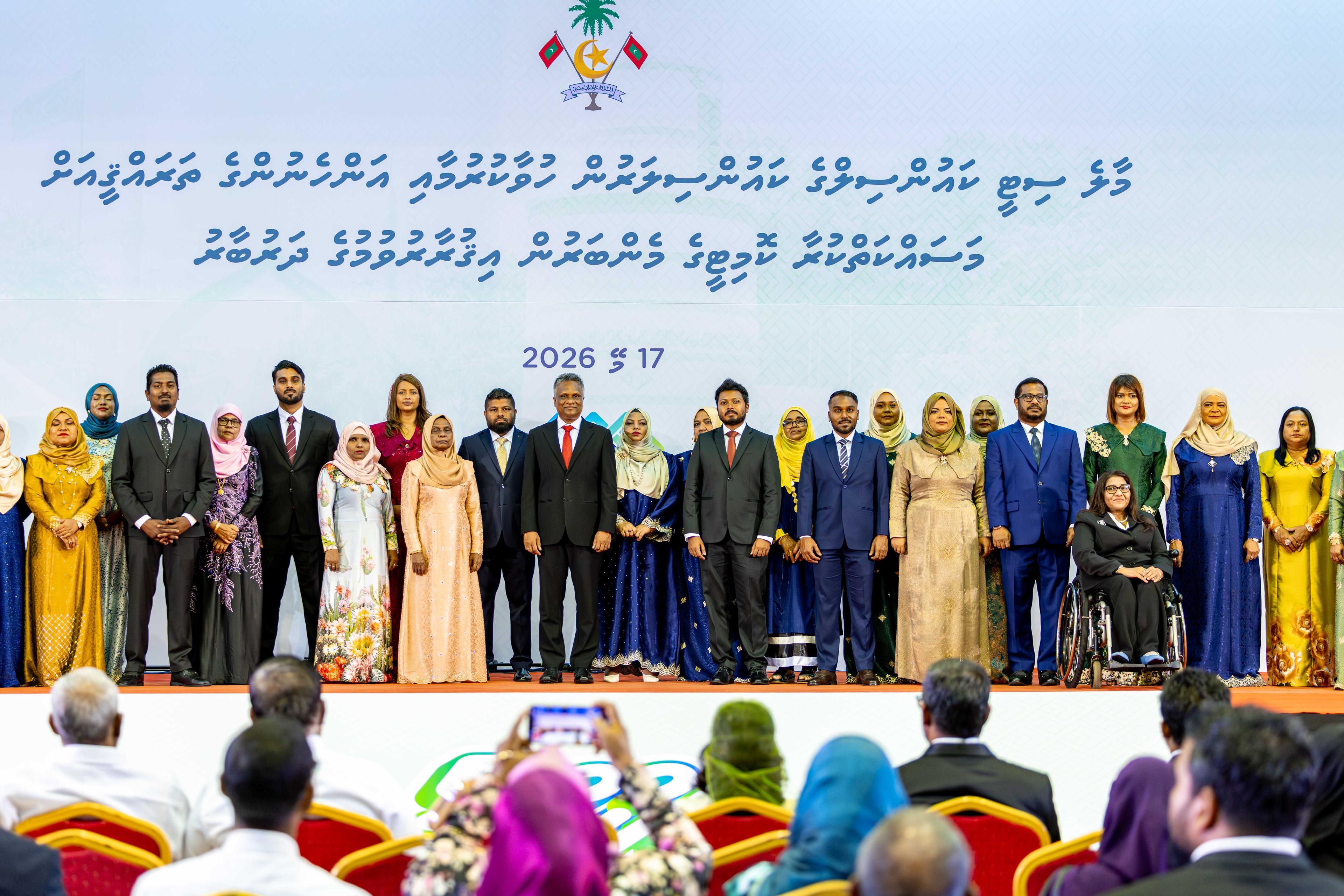 ކައުންސިލްތަކަށް އަލަށް އިންތިހާބުވި ގިނަ މެމްބަރުން ހުވާކޮށްފި