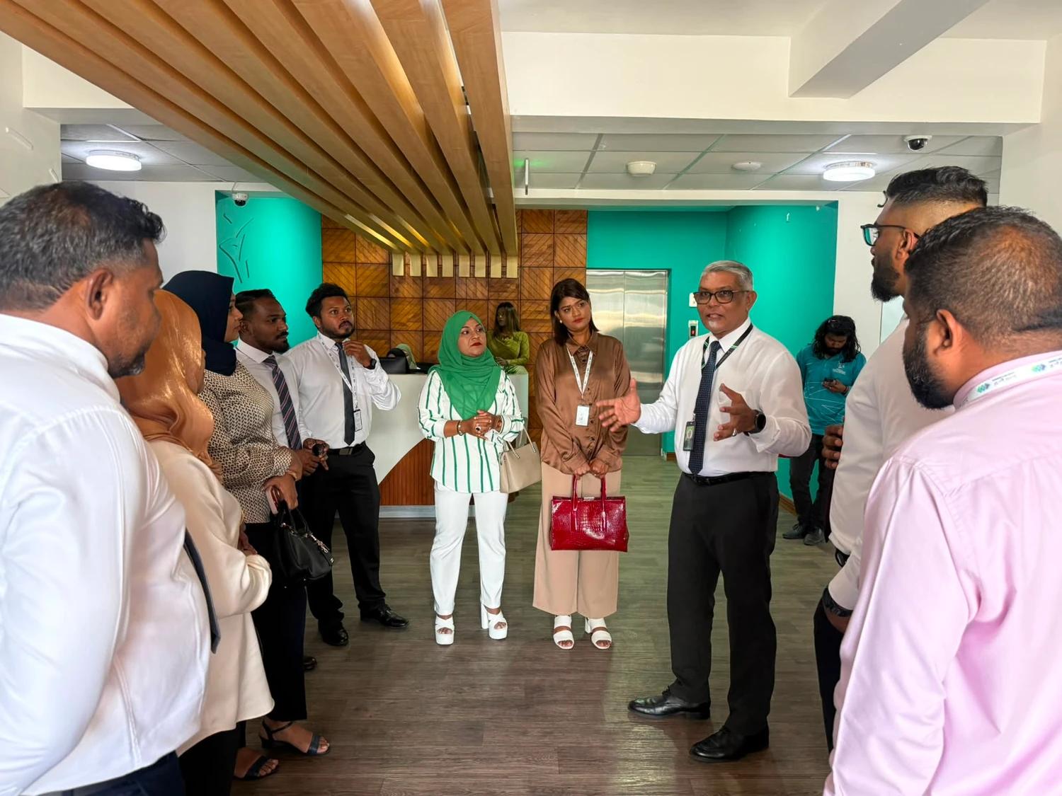 މާލެ ސަރަހައްދުގައި ކުނި ގިނަވާތީ، އެ ކަމަށް އަވަސް ހައްލެއް ހޯދަން ކައުންސިލަރުން ވެމްކޯއަށް