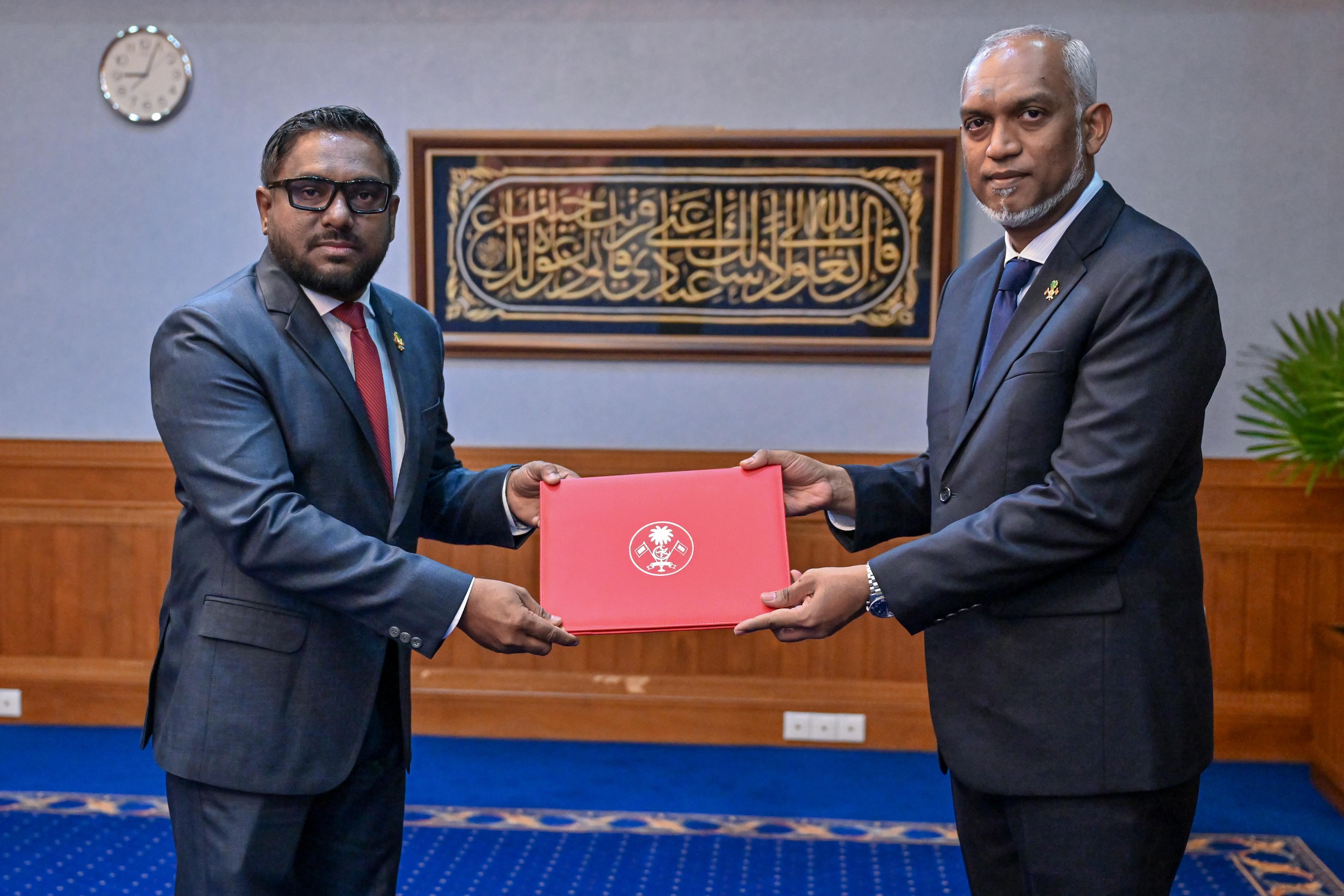 ވަޒީފާއާބެހޭ ޓްރައިބިއުނަލްގެ ރައީސްކަމަށް ބޭފުޅަކު އައްޔަން ކުރައްވައިފި