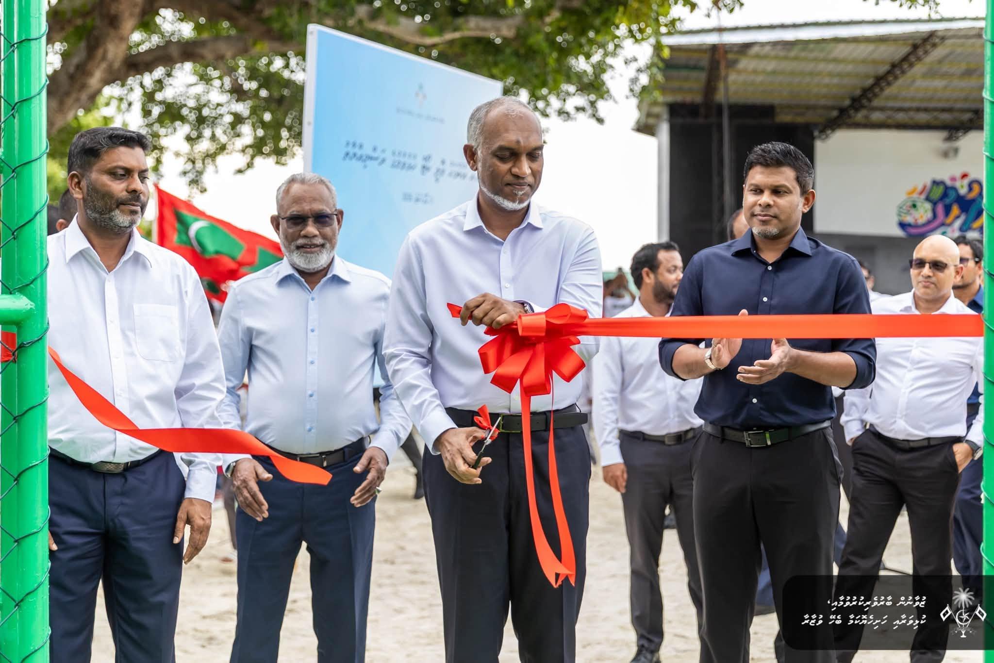 އުކުޅަހުގައި ތަރައްގީކުރި ވޮލީ ކޯޓް، ރައީސުލްޖުމުހޫރިއްޔާ ހުޅުވައިދެއްވައިފި